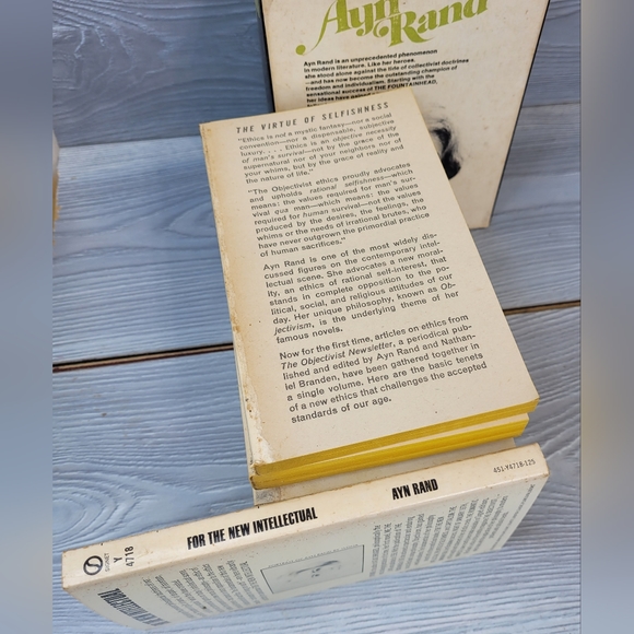 RARE Ayn Rand - 7 Book Collection - A Vintage Signet Gift Pack of Seven Books - Picture 12 of 16